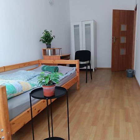 Cruz Mieszkanie Pokoje Centrum Przytulny Czysty Lokal Na Noc Lódź Exterior foto